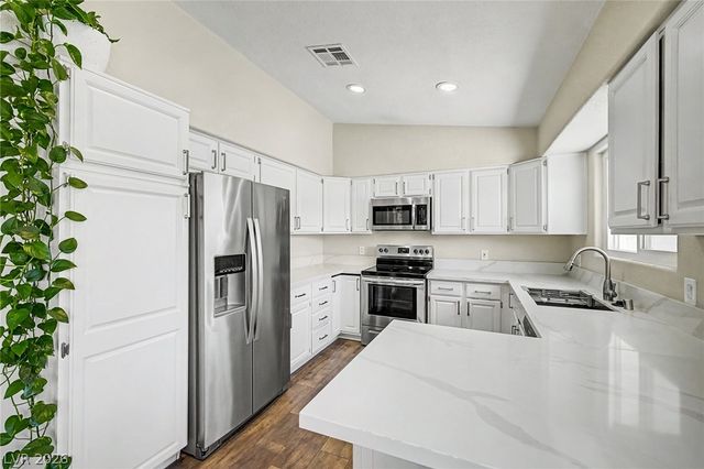 1101 Byorick Way, Las Vegas, NV 89128