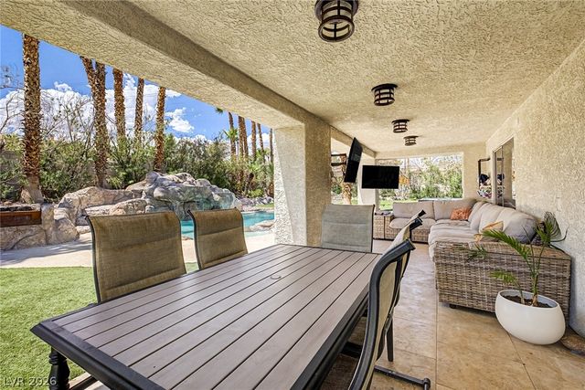 1101 Byorick Way, Las Vegas, NV 89128