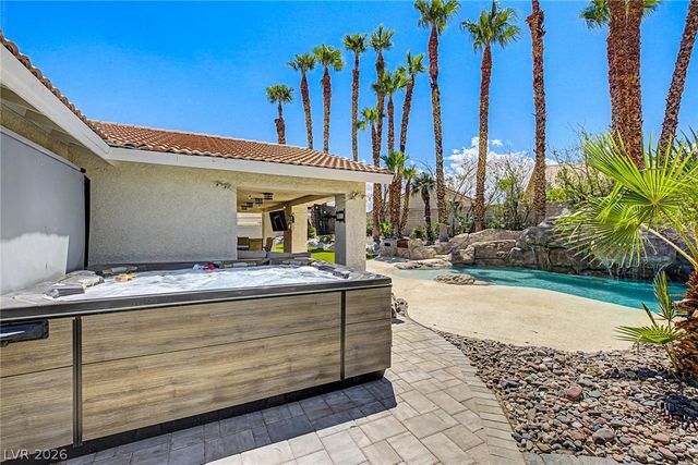 1101 Byorick Way, Las Vegas, NV 89128