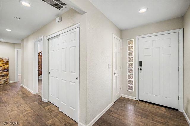 1101 Byorick Way, Las Vegas, NV 89128