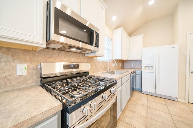 7615 Lakeside Manor Lane, Pearland, TX 77581