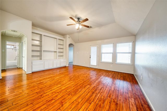 7615 Lakeside Manor Lane, Pearland, TX 77581