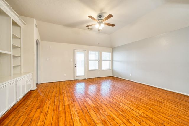 7615 Lakeside Manor Lane, Pearland, TX 77581