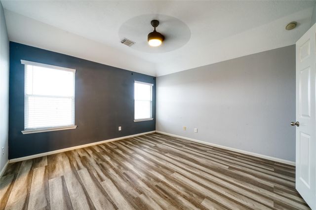 7615 Lakeside Manor Lane, Pearland, TX 77581