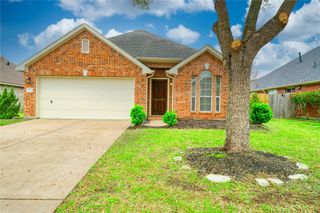 7615 Lakeside Manor Lane, Pearland, TX 77581