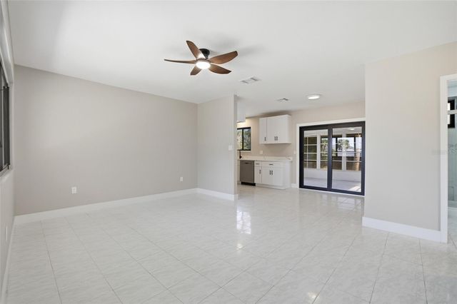 400 KENOVA STREET, Port Charlotte, FL 33954