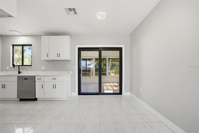 400 KENOVA STREET, Port Charlotte, FL 33954