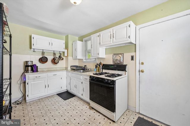 921 SPRUCE ST, Collingdale, PA 19023