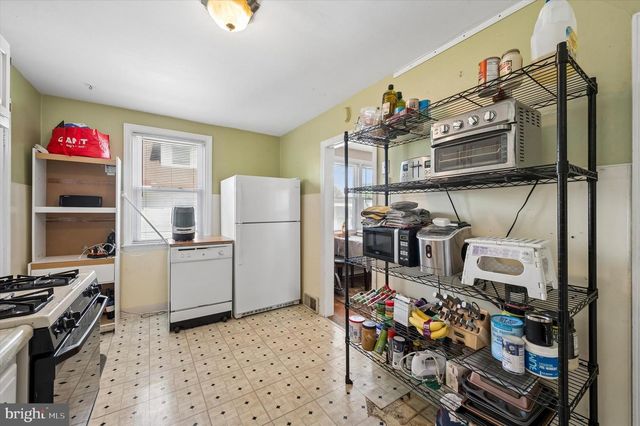 921 SPRUCE ST, Collingdale, PA 19023