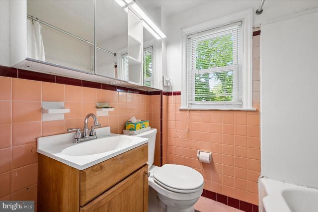 921 SPRUCE ST, Collingdale, PA 19023