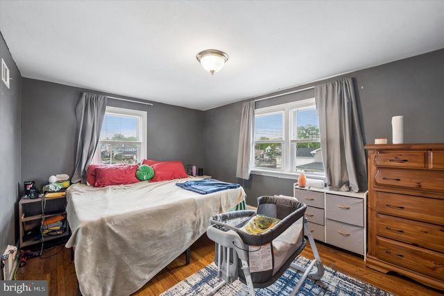 921 SPRUCE ST, Collingdale, PA 19023