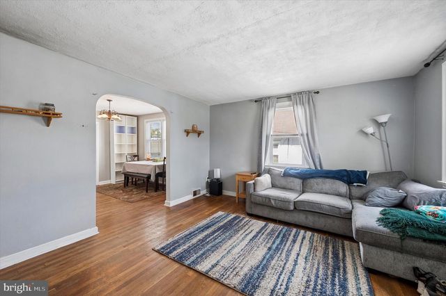 921 SPRUCE ST, Collingdale, PA 19023