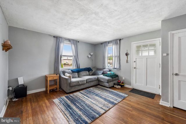 921 SPRUCE ST, Collingdale, PA 19023