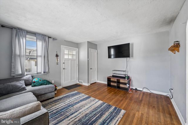 921 SPRUCE ST, Collingdale, PA 19023