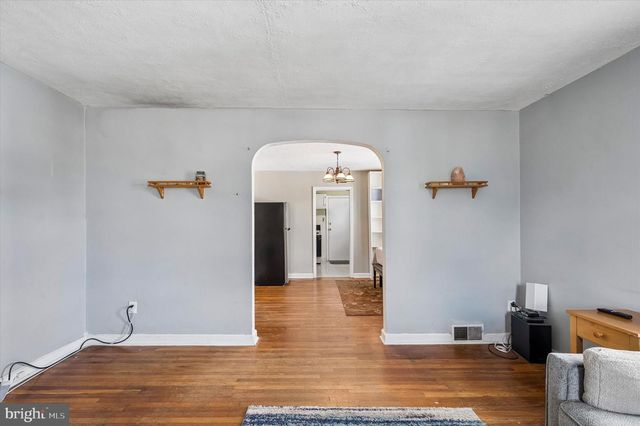 921 SPRUCE ST, Collingdale, PA 19023