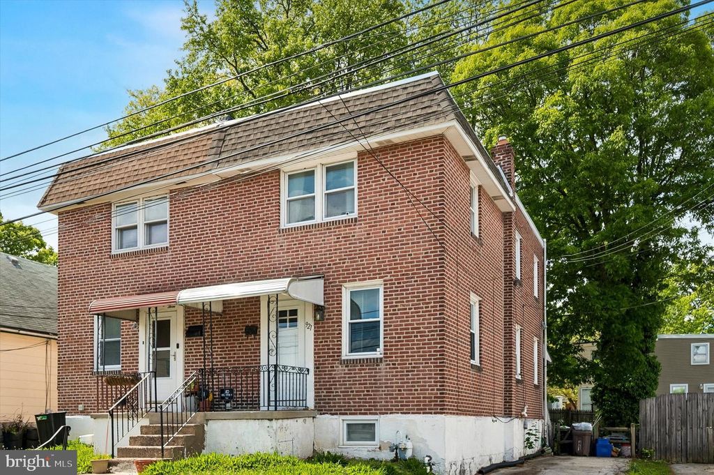 921 SPRUCE ST, Collingdale, PA 19023