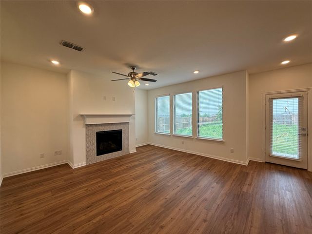 2401 Lovegrass Lane, Melissa, TX 75454