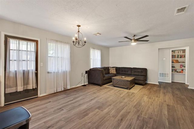 134 N O Avenue, El Reno, OK 73036