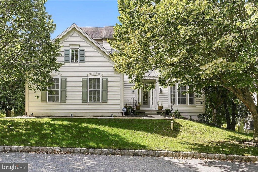 8 RIDINGS WAY, West Chester, PA 19382 — exterior