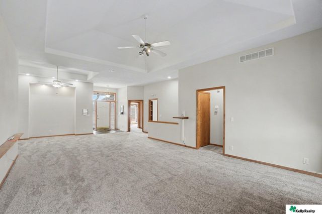 15024 Spaulding Street, Omaha, NE 68116