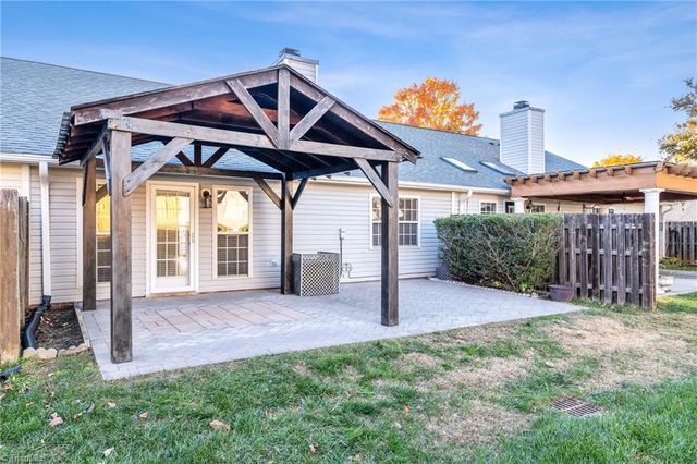 4696 Glengarry Circle, Greensboro, NC 27410