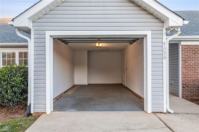 4696 Glengarry Circle, Greensboro, NC 27410