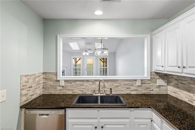 4696 Glengarry Circle, Greensboro, NC 27410