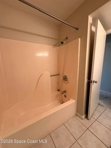 2100 Forest Knoll Drive NE 00-102, Palm Bay, FL 32905