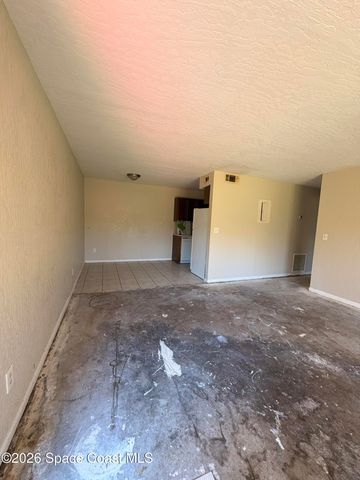 2100 Forest Knoll Drive NE 00-102, Palm Bay, FL 32905