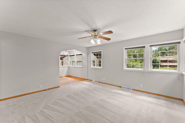 1500 11th Avenue, Newport, MN 55055