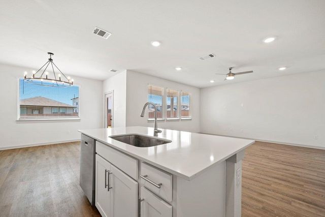 412 Wilshire RD, San Marcos, TX 78666