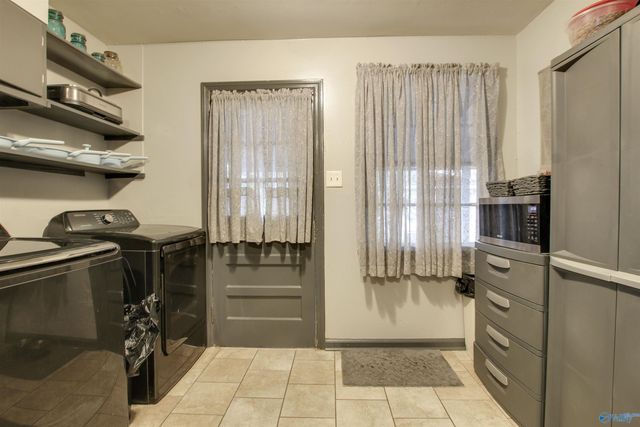 1414 10th Avenue Se, Decatur, AL 35601