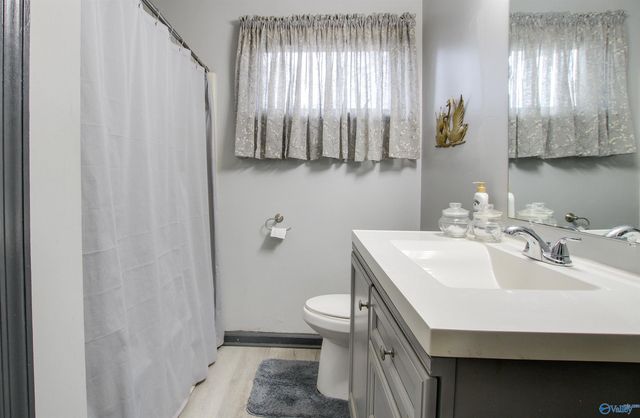 1414 10th Avenue Se, Decatur, AL 35601