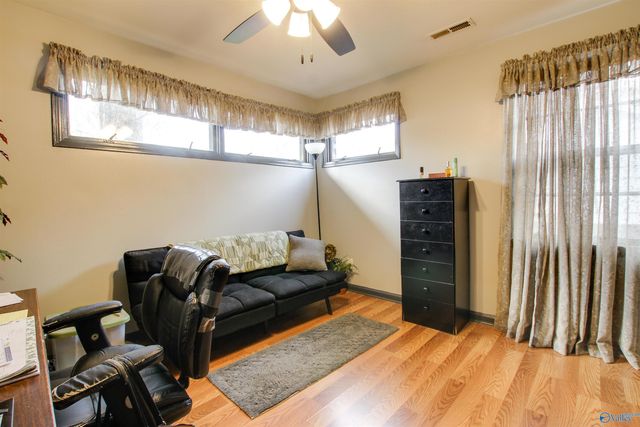 1414 10th Avenue Se, Decatur, AL 35601