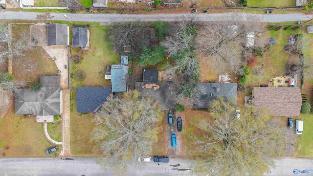 1414 10th Avenue Se, Decatur, AL 35601