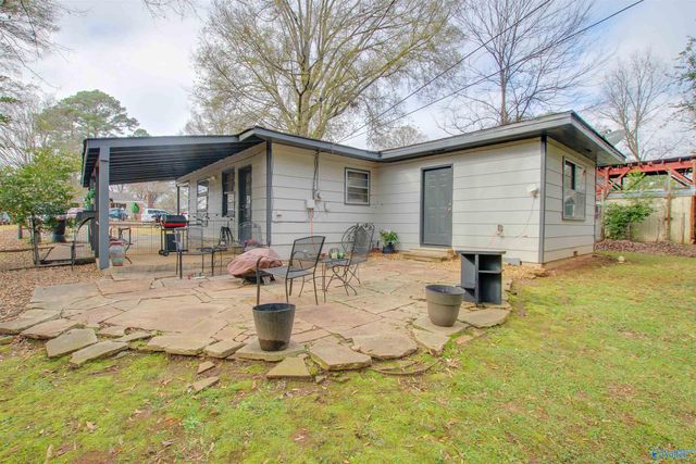 1414 10th Avenue Se, Decatur, AL 35601
