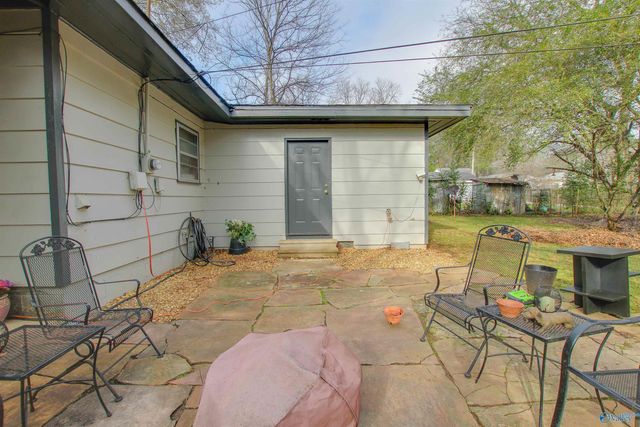 1414 10th Avenue Se, Decatur, AL 35601