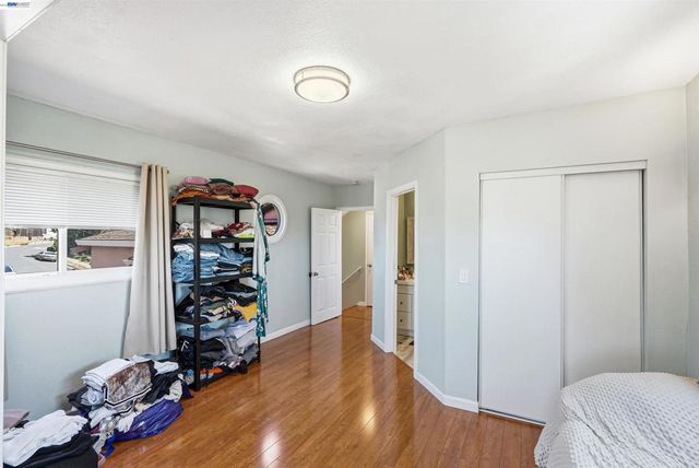 2546 Truman Ave, Oakland, CA 94605