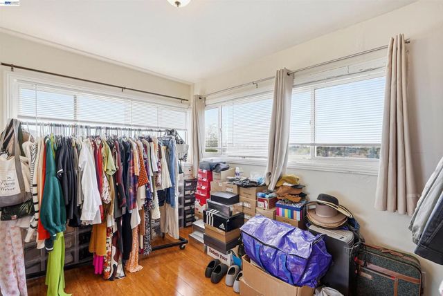2546 Truman Ave, Oakland, CA 94605