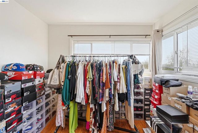 2546 Truman Ave, Oakland, CA 94605