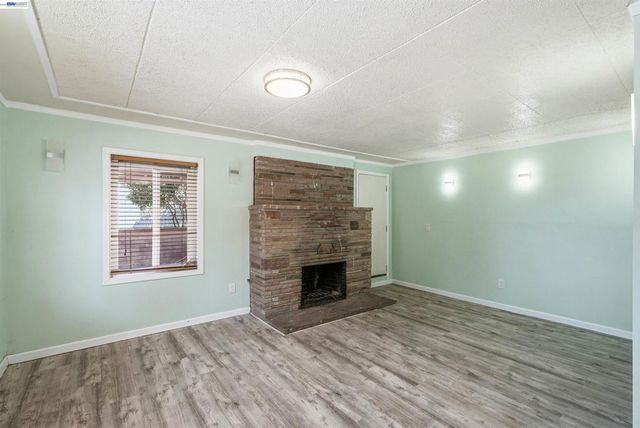 2546 Truman Ave, Oakland, CA 94605