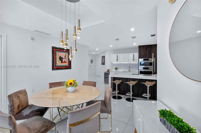 851 NE 1st Ave 1603, Miami, FL 33132