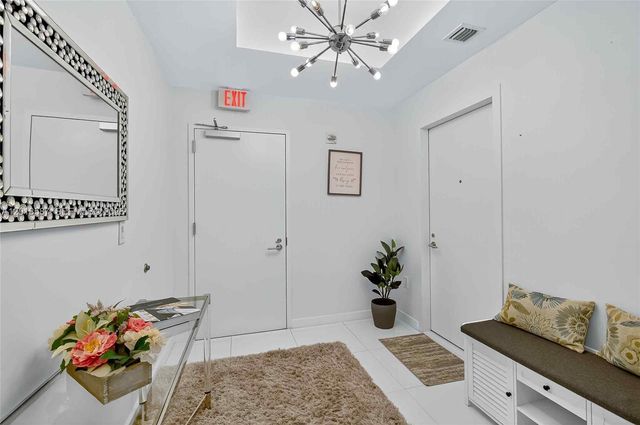 851 NE 1st Ave 1603, Miami, FL 33132