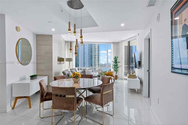 851 NE 1st Ave 1603, Miami, FL 33132