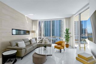 851 NE 1st Ave 1603, Miami, FL 33132