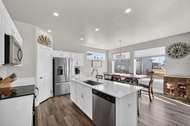 720 NE Pearl Drive, Ankeny, IA 50021