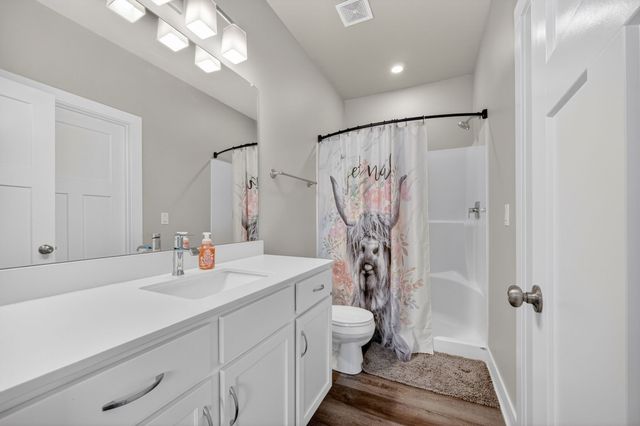 720 NE Pearl Drive, Ankeny, IA 50021