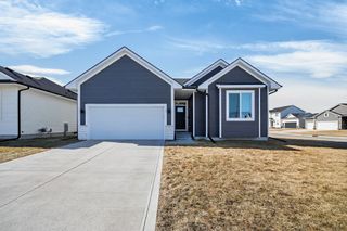 720 NE Pearl Drive, Ankeny, IA 50021