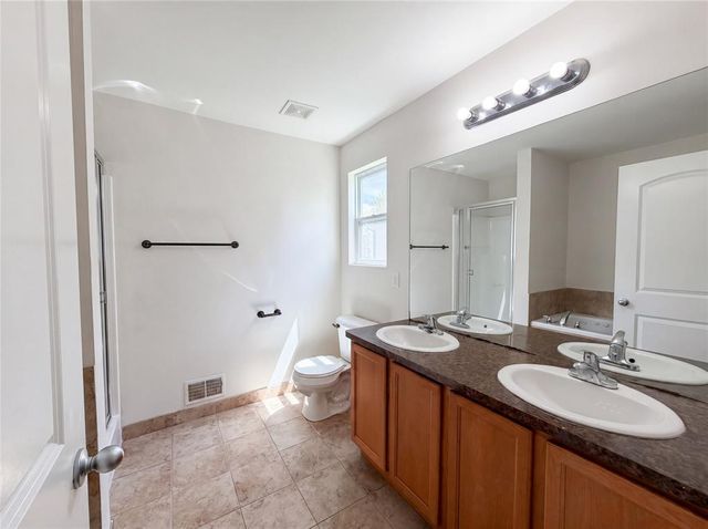 5988 Treetops Drive, Romulus, MI 48174