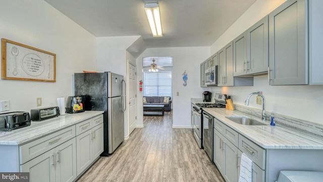 21 N NEW HAMPSHIRE AVE, Atlantic City, NJ 08401